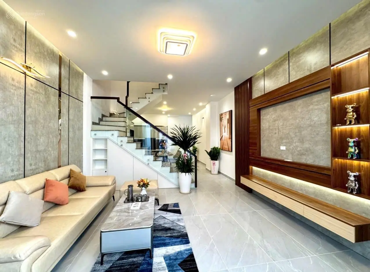 Chính chủ bán nhà DT:4,8x13 giá 6 tỷ 79,1 trệt 2 lầu,sổ hồng ,HBC,TĐ,0908284781-0908016419