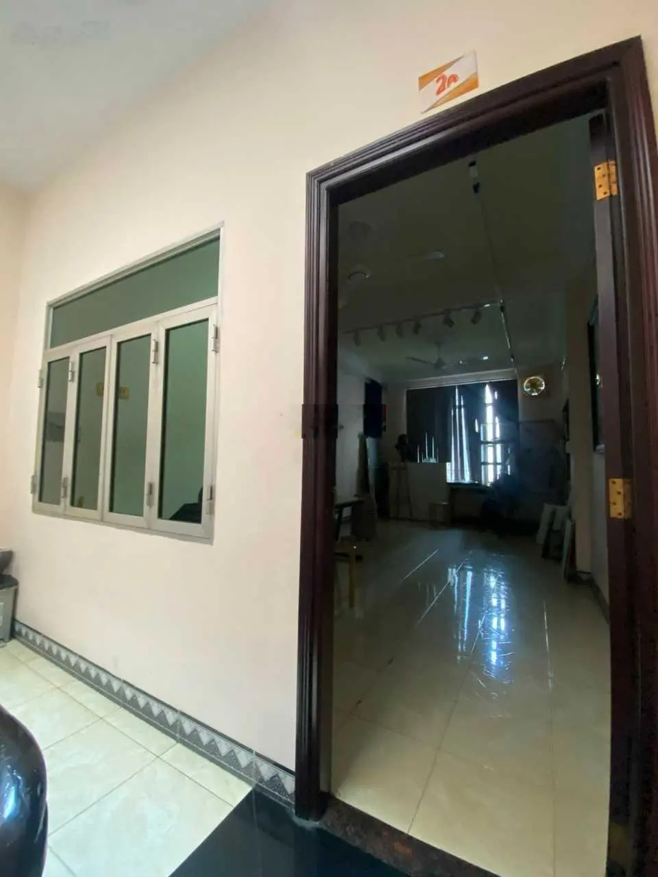 Bán nhà MT đường Nguyễn Hữu Cảnh, DT 4x 17,5m, 1T 3L, vị trí đẹp, giá chỉ 17,6 tỷ TL