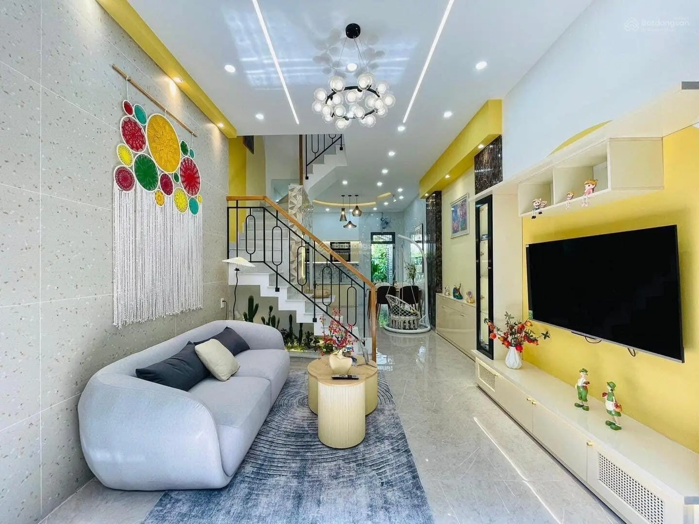 Nhà ngộp cần ra gấp đường Kinh Dương Vương - BTDB - Bình Tân Giá 2tỷ670 DT 63,1m2(4x15,75) gần Aeon