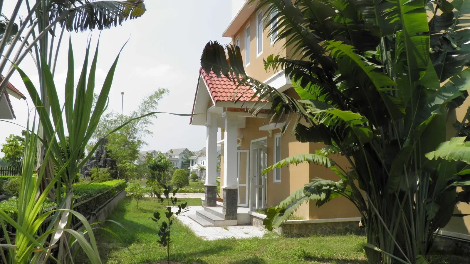 Bán một biệt thự view mặt hồ nước tại khu biệt thự Western Land, Thành phố Bến Cát, Tỉnh Bình Dương