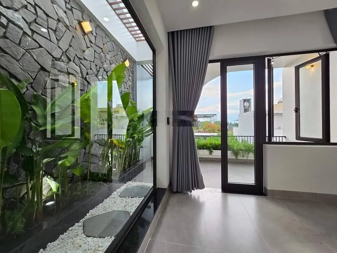 Bán nhà 3 tầng mặt tiền Phú Thạnh 10, Sát Biển, Trung tâm quận Liên Chiểu