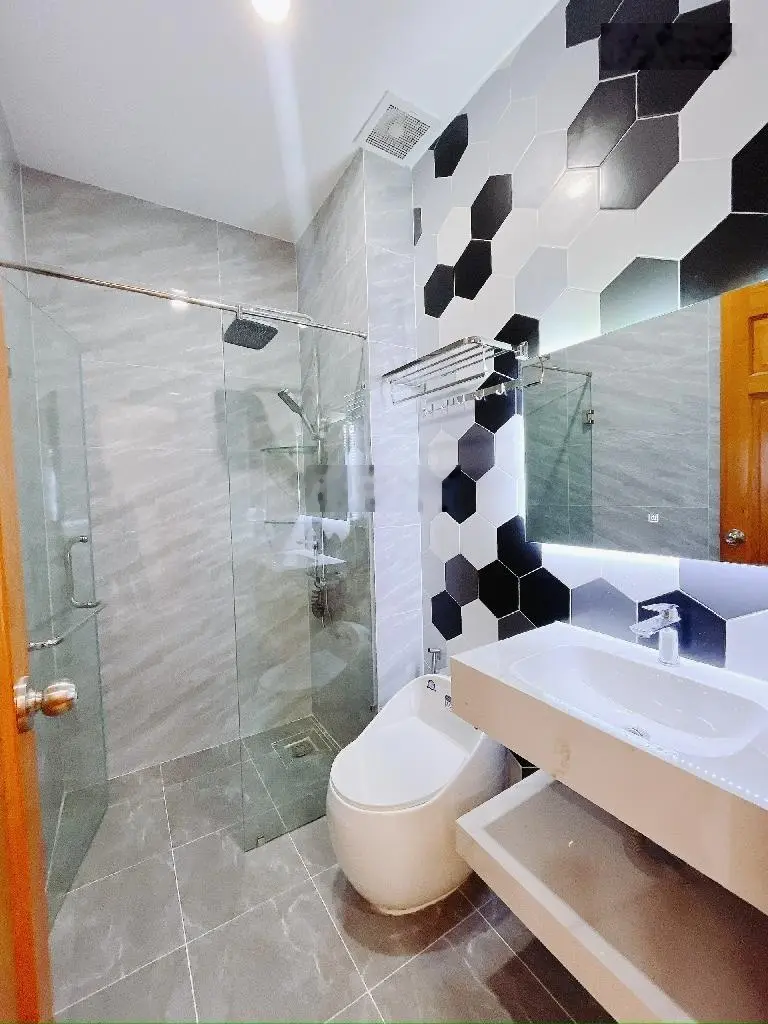 MT đường 85 Tân Quy nhà mới có thang máy 6 lầu 7wc sổ hoàn công chuẩn kinh doanh dc mọi ngành nghề