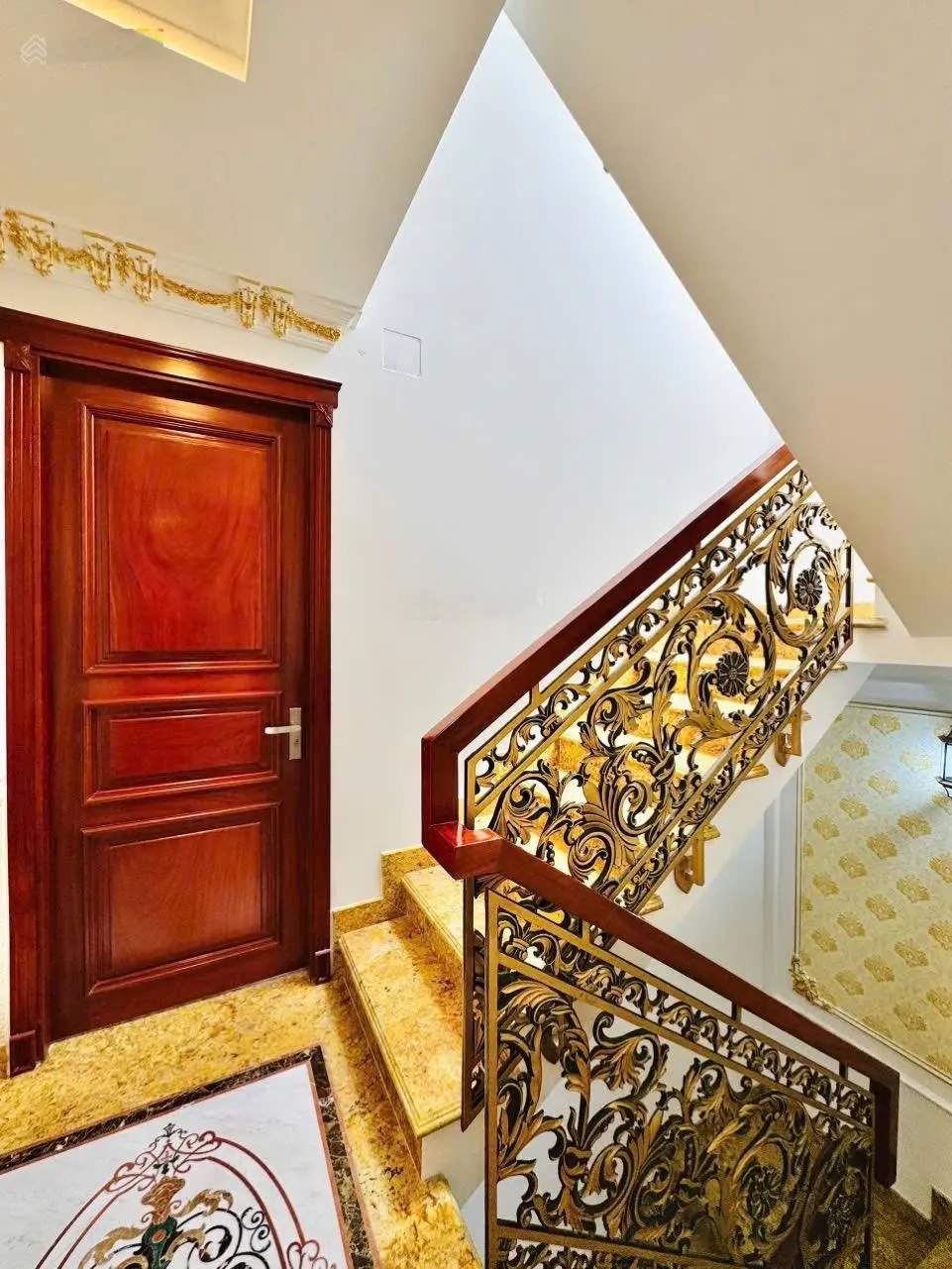 Cô lan phương bán gấp lại 2.38tỷ 52m2 4x13 ở võ văn tần p5 quận 3 dọn vào ở ngay luôn