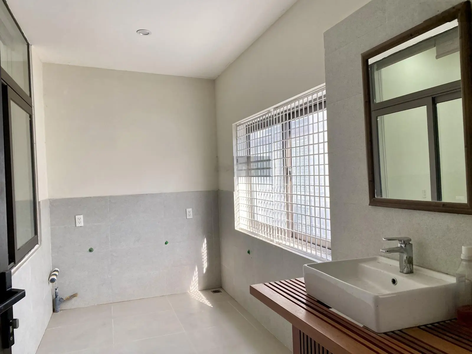 Nhà 3,5 tầng An Cựu City mặt tiền đường số 10. View công viên, cạnh Aeon Mall