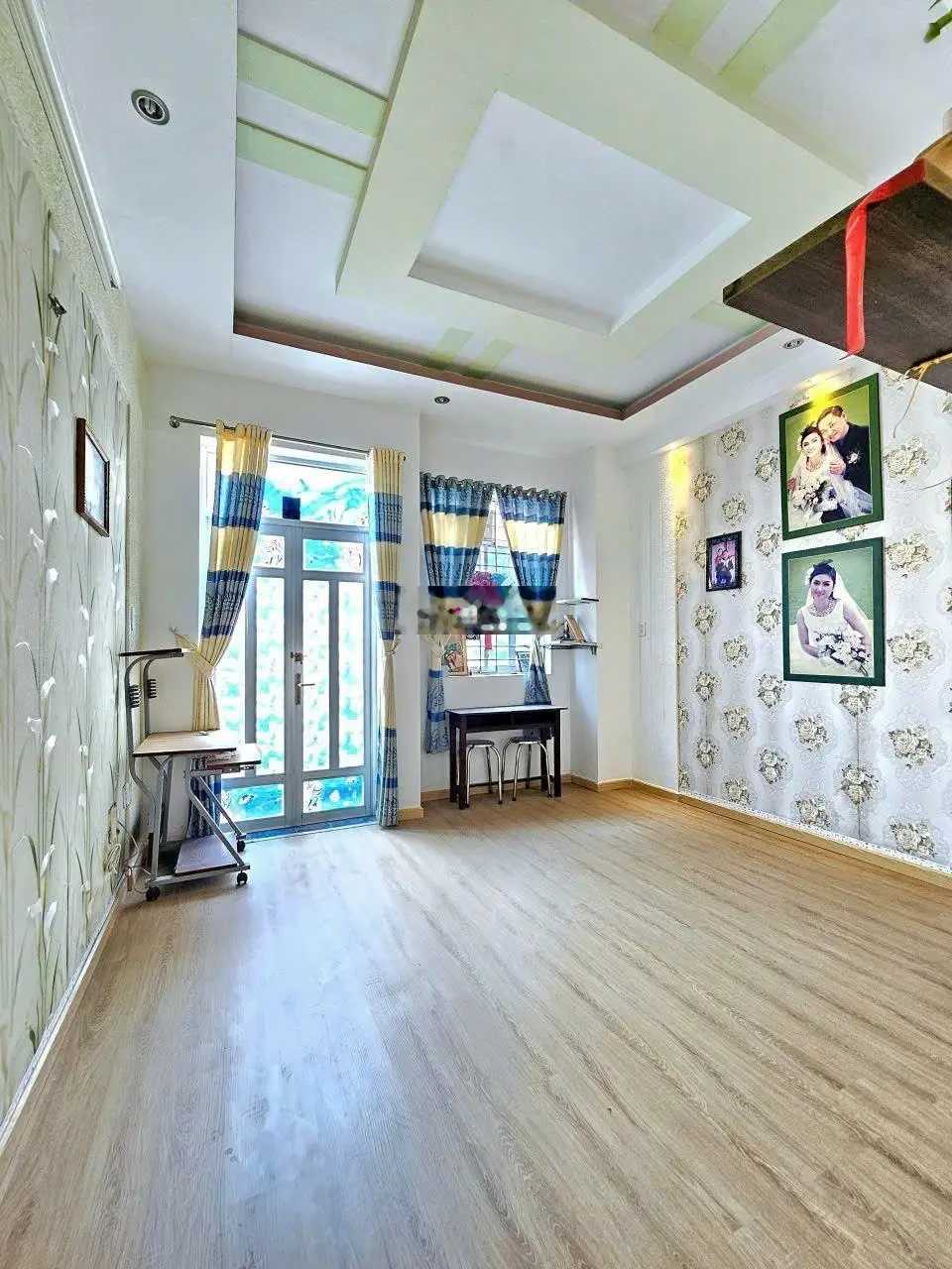 Bán nhà 2 lầu đường xe hơi 1979 Huỳnh Tấn Phát - Nhà Bè giá 5,3 tỷ