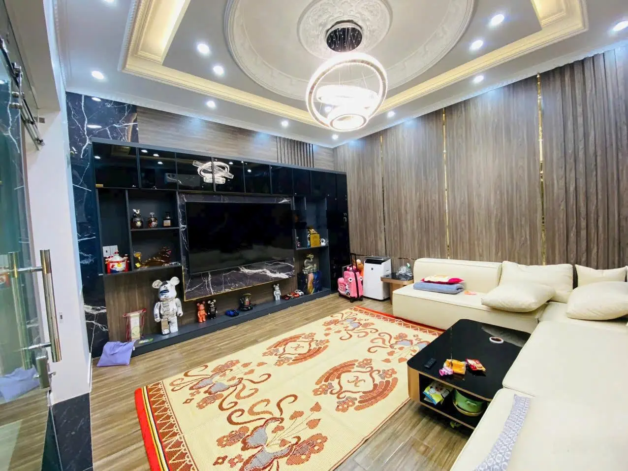 QUÁ HOÀN HẢO cho quý khách đang tìm kiếm căn nhà đẹp từ vị trí tới chất lượng phố trung tâm HỒ SEN
