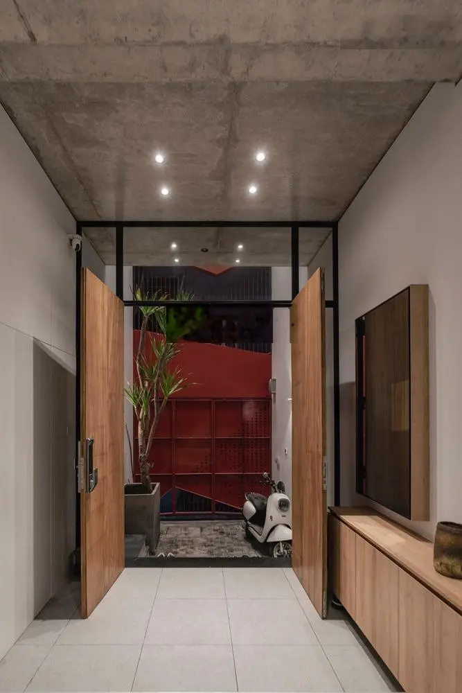 Bán nhà đẹp, thiết kế độc lạ 3 lầu + sân thượng 75m2 - SHR - Quận 12 - Giá tốt 3 tỷ 879 TL