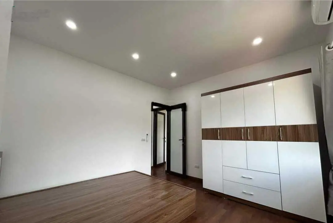 Bán nhà tập thể Nguyễn Trãi trung tâm q. Thanh Xuân 42m2 1pk bếp 2pn 1vs. Nhà như khách sạn 2,85tỷ