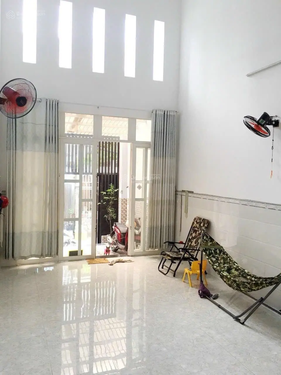 Nhà mới, 4 tầng (4x18m), trước nhà 5m, gần sát MT Bùi Minh Trực P6 Q8 giá chỉ 8tỷ2