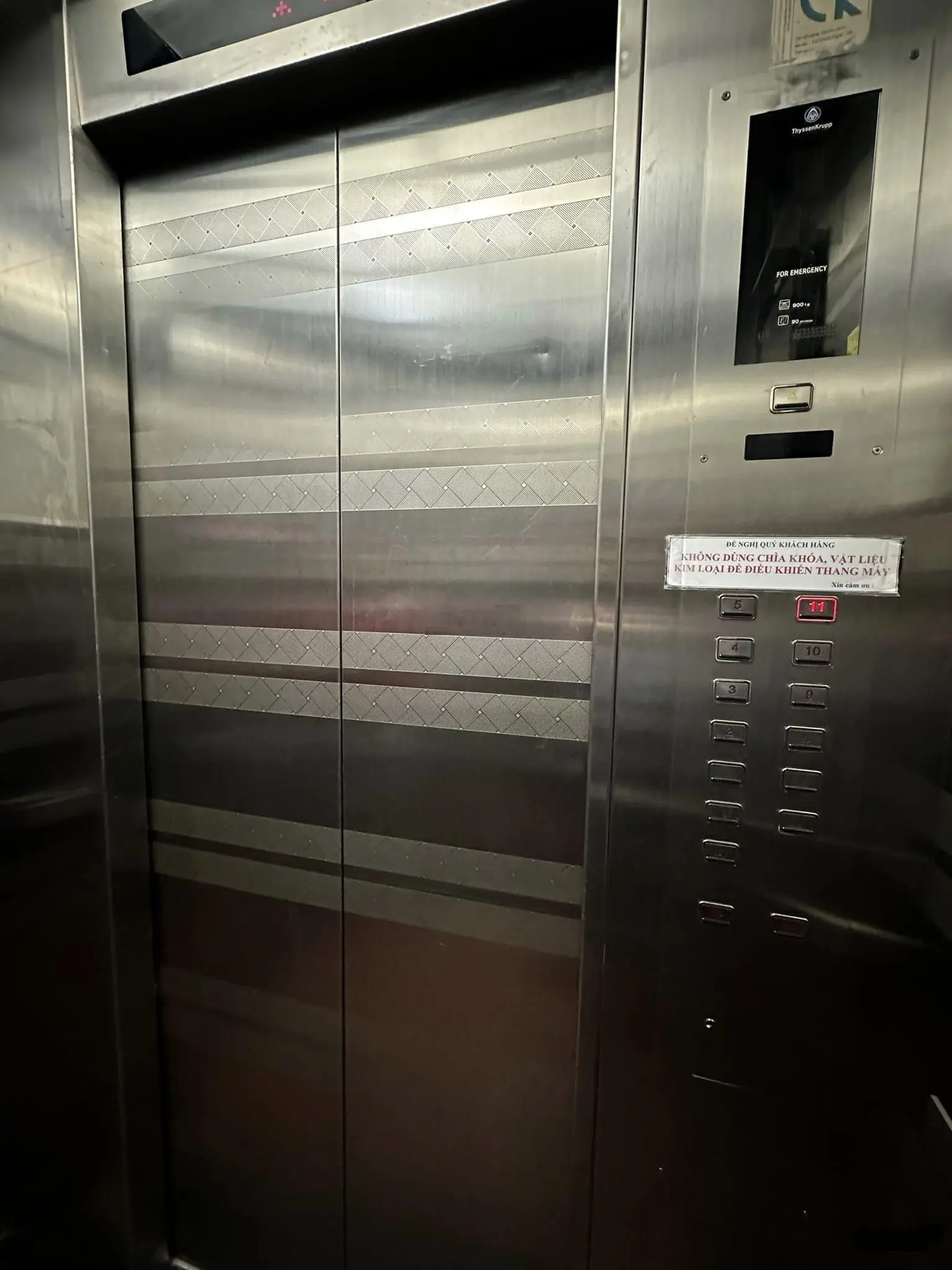 Bán nhà mặt phố Đại Cồ Việt, Hai Bà Trưng, diện tích 525m2, giá chưa đến 500 tỷ, liên hệ 0985 590 ***