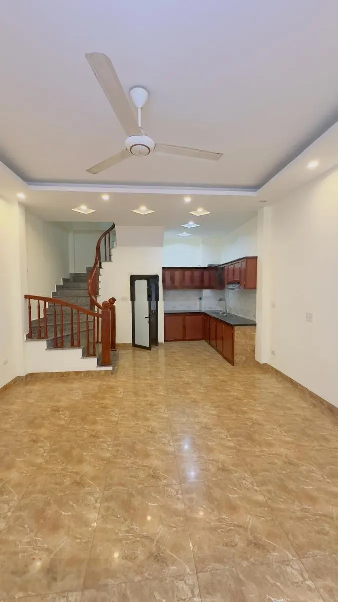 Nhà mới cách oto 15m giá siêu yêu thương chưa đến 150tr/m tại Đường Thanh Lân. LH 0912 002 ***