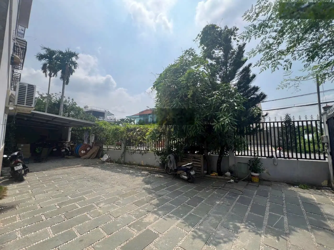 Bán biệt thự góc 2 mặt tiền - khu bên sông đường 27, Hiệp Bình Chánh, Thủ Đức, giá chỉ 17,2 tỷ