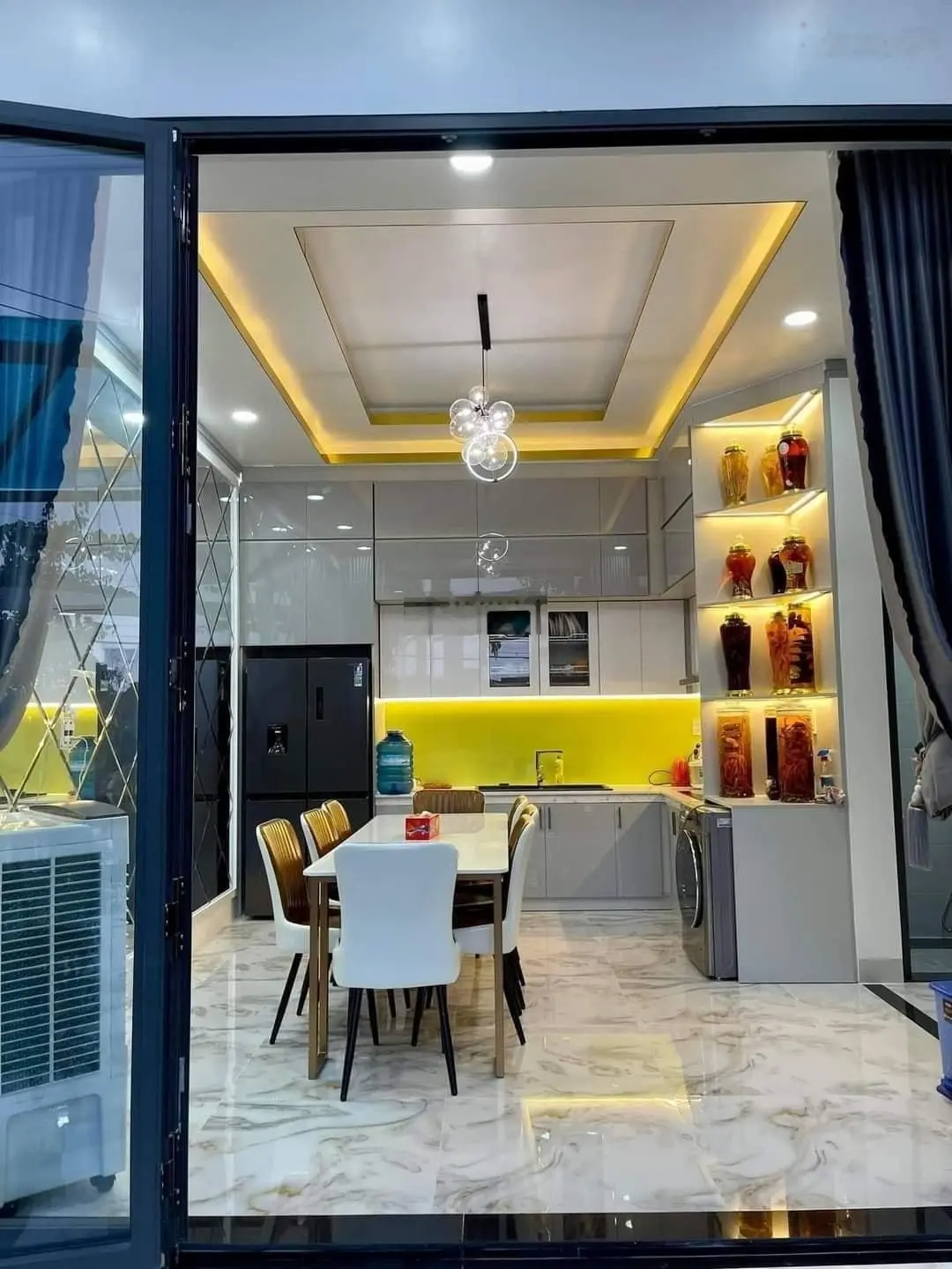 Chính chủ gửi bán căn nhà phố 7x15 - ngay khu du lịch bửu long