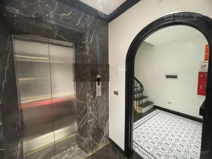 Bán toà nhà căn hộ 10 tầng diện tích 101m2 mặt tiền 8m full nội thất cao cấp khu phố Tây Hồ,Hà Nội