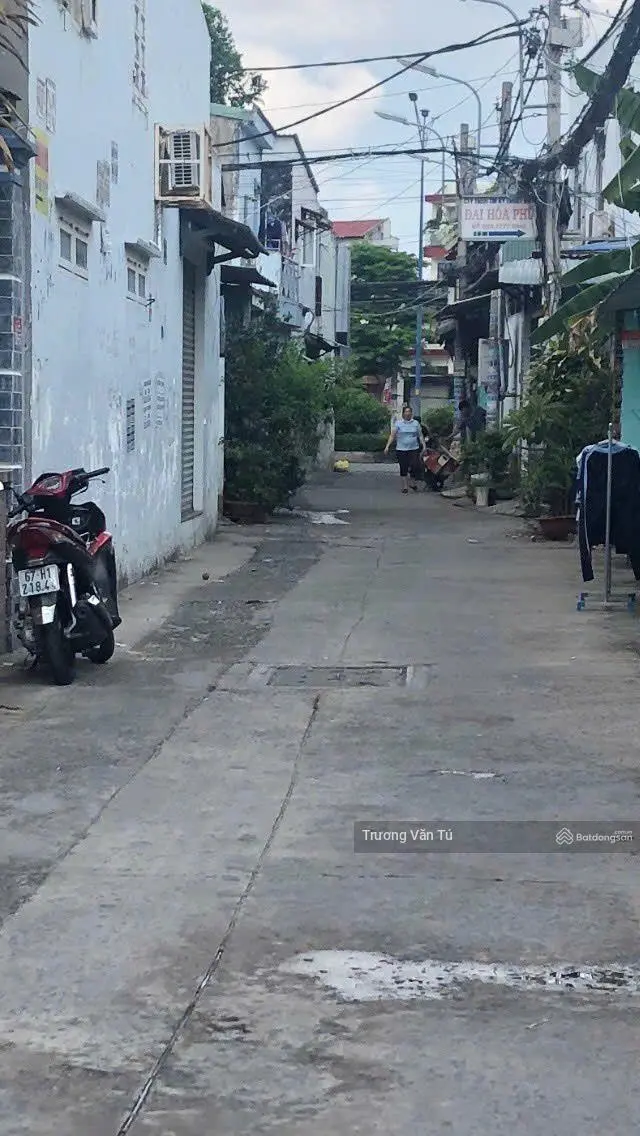 Kẹt tiền,,cần bán gấp nhà 2 mặt hẻm xh thông, 65.2m2, 4x16, đ.trường chinh, q.12. giá: 4.7 tỷ(tl