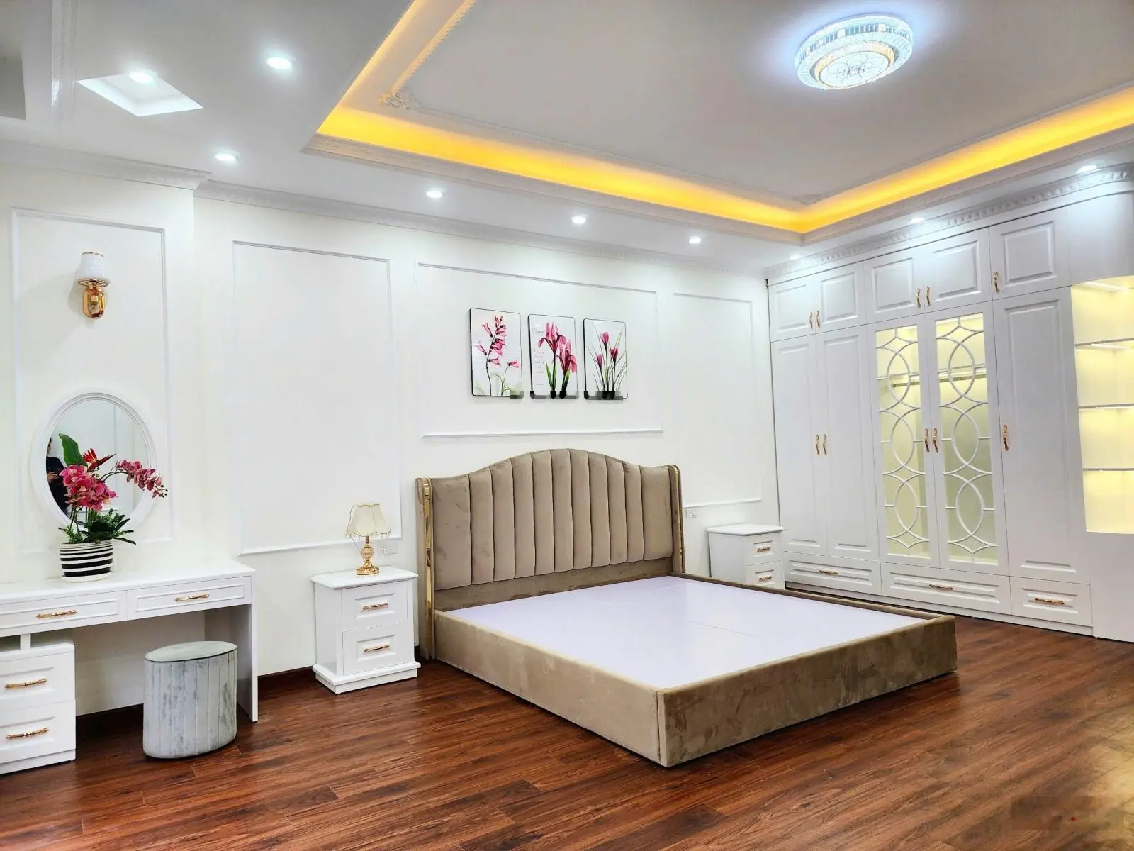 Bán Nhà Mặt Phố Đường 19/5, 14,8 tỷ, 68m2, 5PN, 3WC, Hà Đông, HN Hot!
