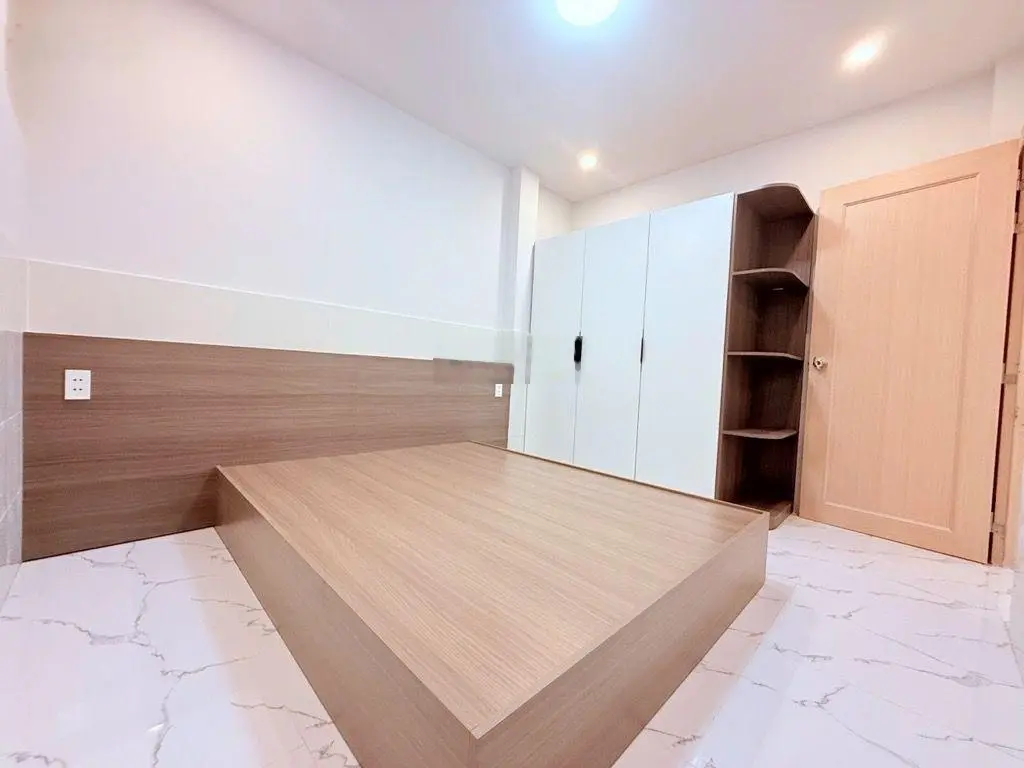 Nhà đẹp ngang 5.3m - 02 tầng - phú mỹ q7 - nhỉnh 4đ