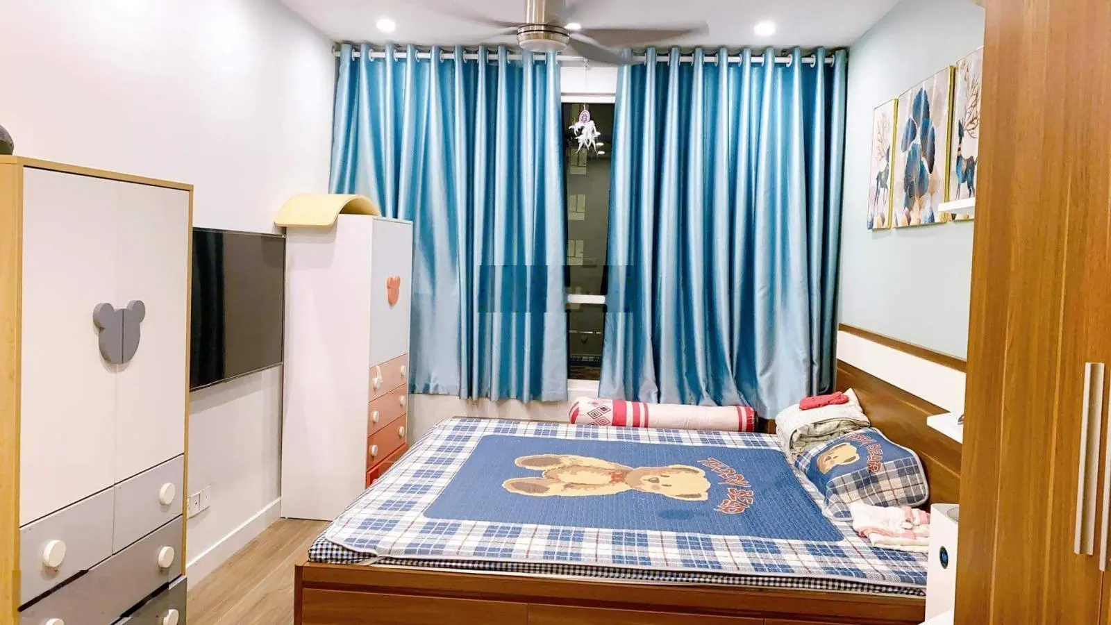 Tôi cần bán nhanh căn 3 ngủ GoldSeason, Quận Thanh Xuân, DT 102m2, giá 6,8 tỷ sẵn sổ full nội thất