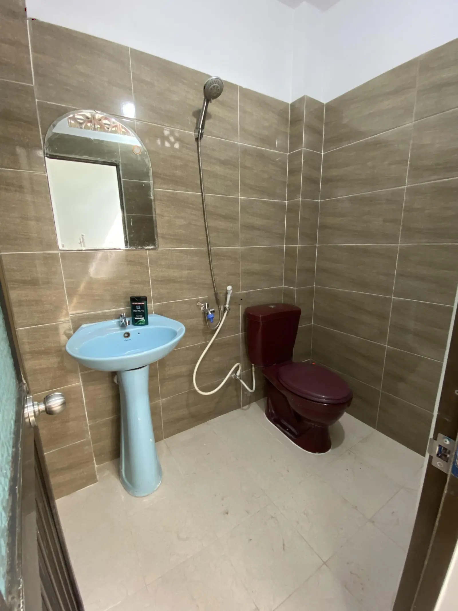 Bán nhà mới hẻm nhỏ, số 33/9C đường 475, Khu phố 5, P. Phước Long B, Q. 9, TP. HCM
