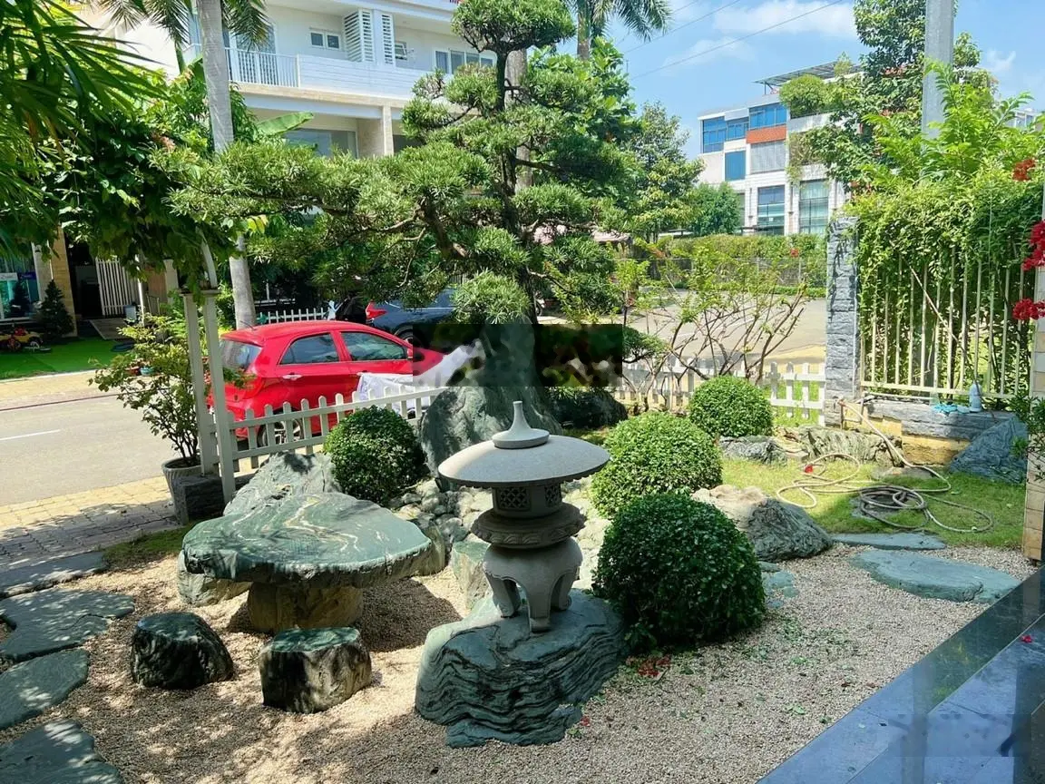 Hàng ngộp, bán rất gấp căn BT song lập Dragon Parc 1 Nguyễn Hữu Thọ, Nhà Bè. DT 8x21m giá 13,9 tỷ