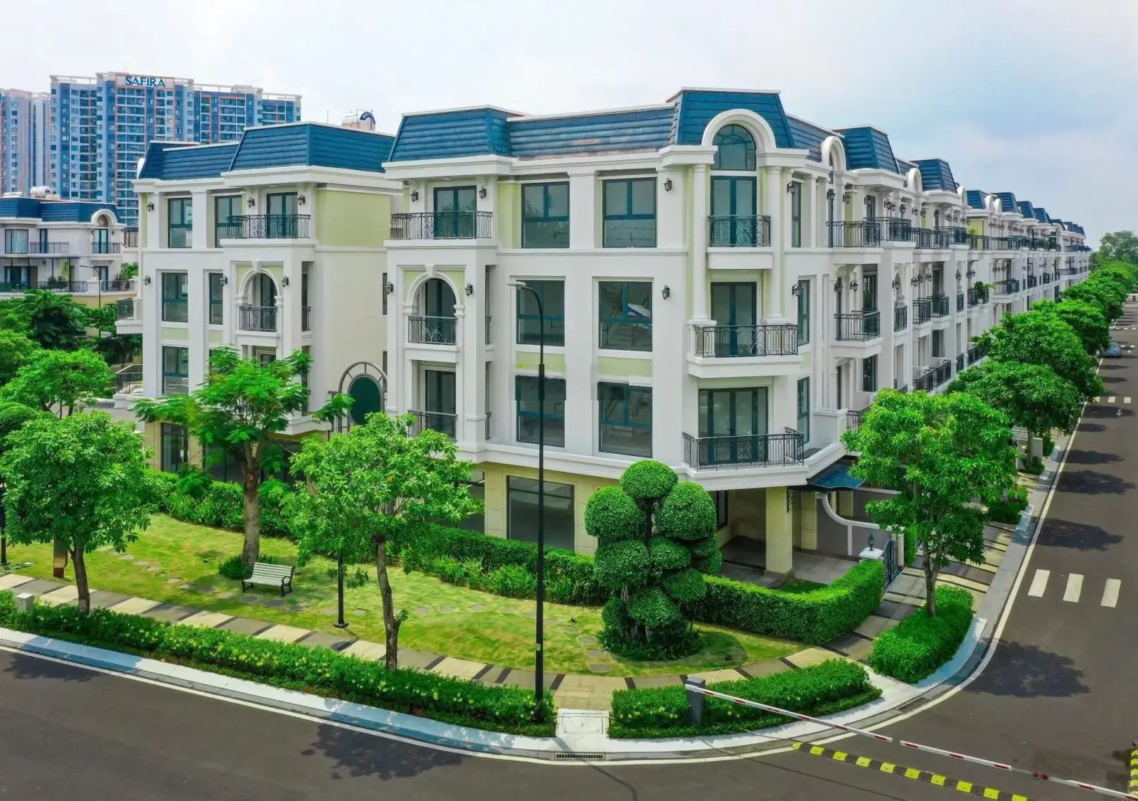 Bán căn Verosa Park, 253 m2, 4PN, 6WC, Full nội thất đẹp lung linh
