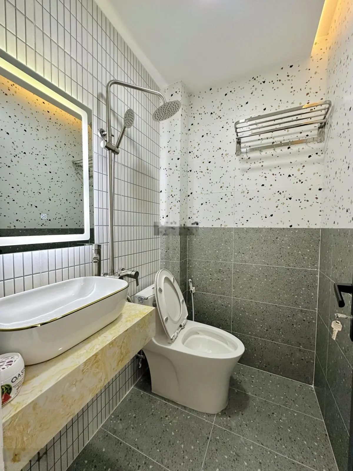 Bán nhà đẹp full nội thất trên đường Lê Văn Duyệt, phường 3, Bình Thạnh.