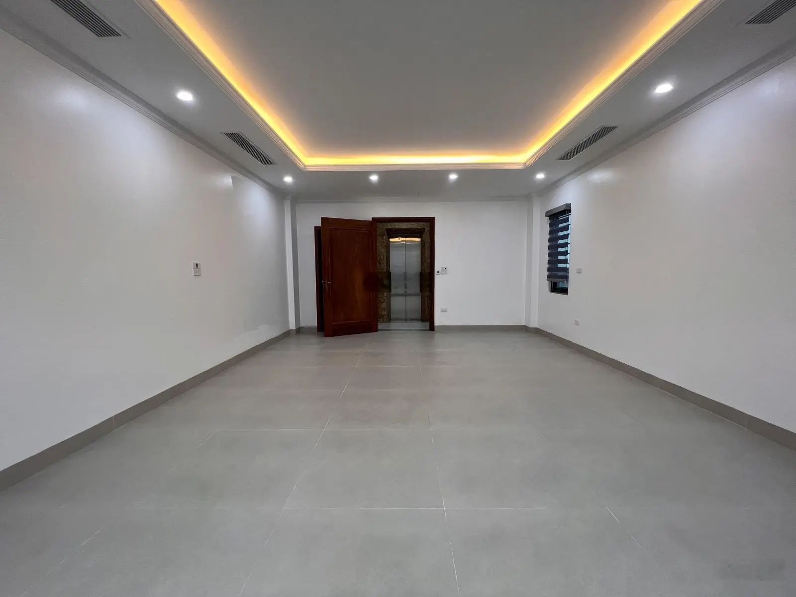 Siêu phẩm Toà văn phòng 58m2 8 tầng cực đẹp, mặt phố Kinh doanh Nguyễn Cơ Thạch, Nguyễn Đổng Chi
