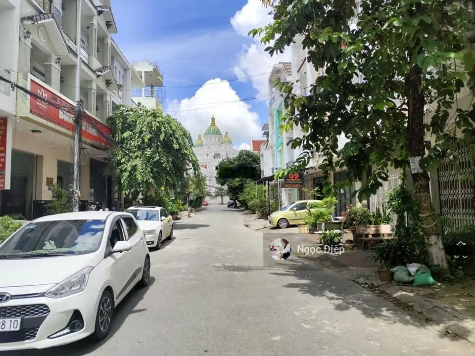 Bán gấp đất đường Phạm Thái Bường, Phường 4 gần bệnh viện ĐK Vĩnh Long, 120m2/550tr SHR, full thổ