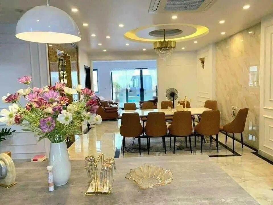 Liền kề Kiến Hưng, 5 tầng thang máy, mặt tiền gần 6m, giá 13.89 tỷ