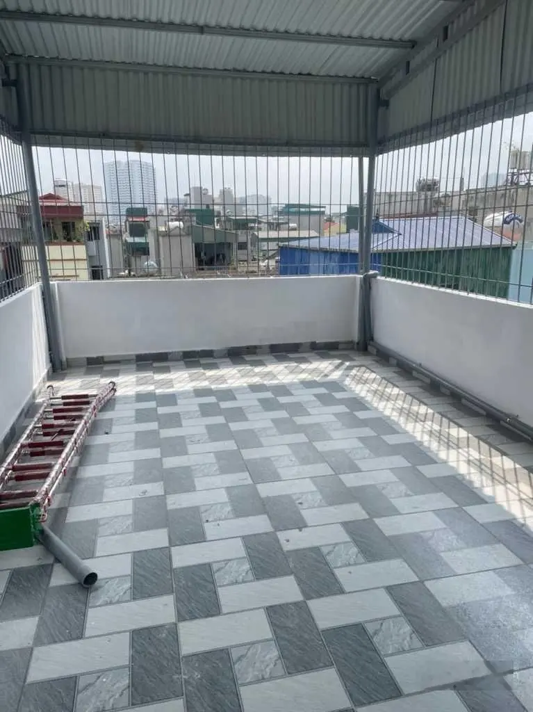 Bán nhà Ngọc Hồi 50m2 x 5 tầng, nhà mới, dân xây, giá chỉ 4 tỷ 95