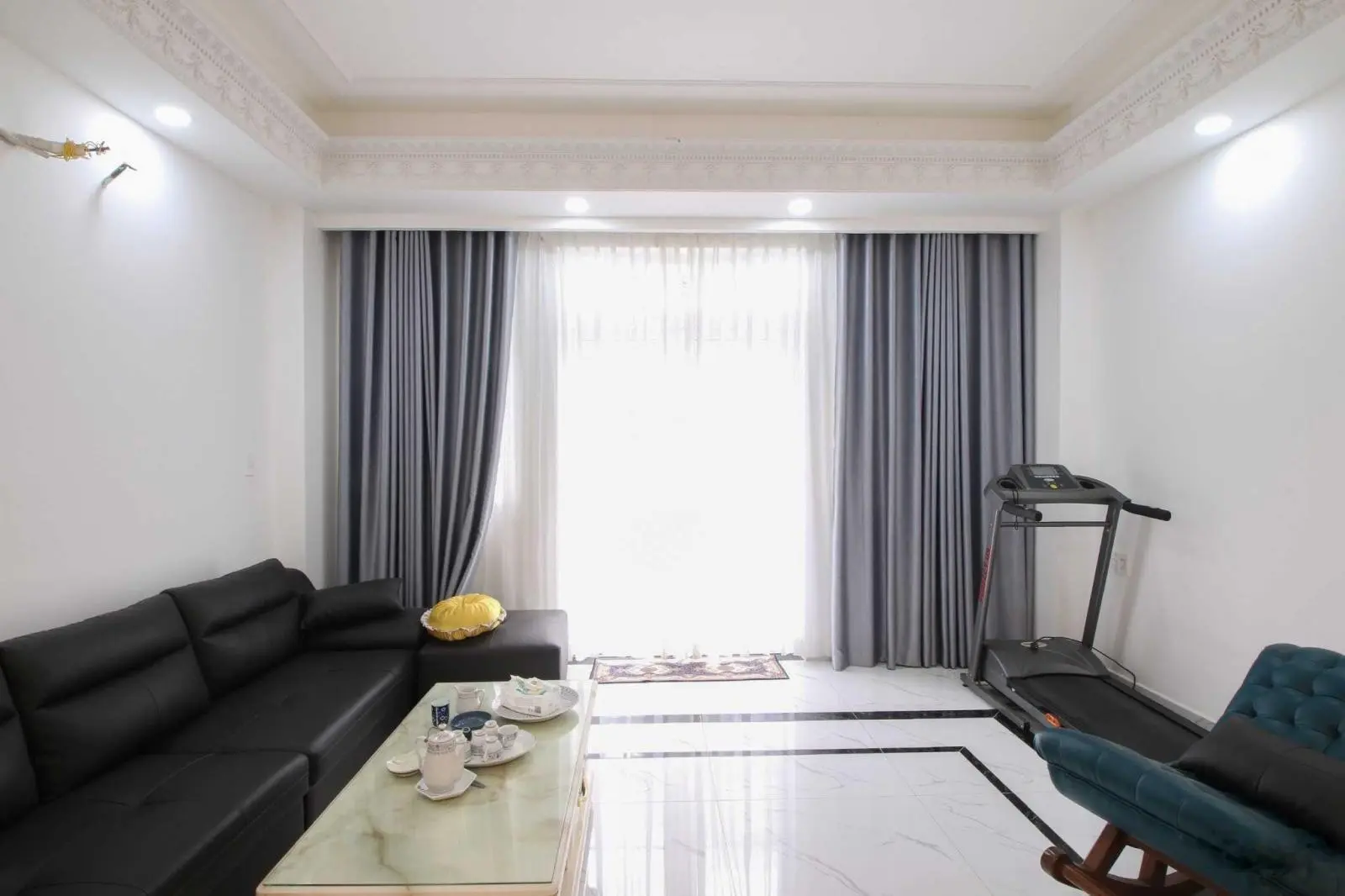 16,5 tỷ TL - Nhà Mặt tiền đẹp lung linh 4 tầng full NT cao cấp - 5x20m sổ A4-ngay CC Bàu Cát 2 QTB
