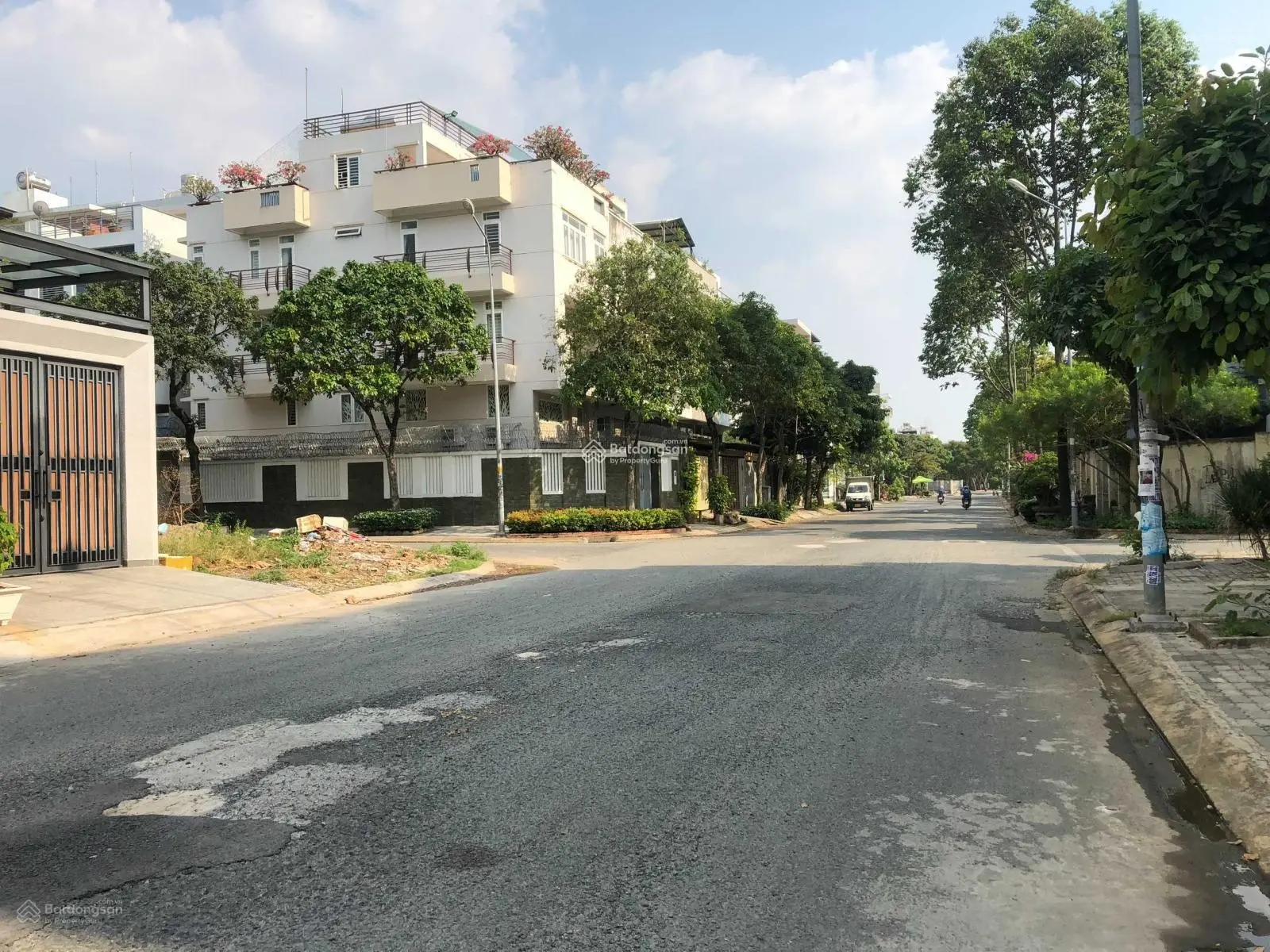 Cần bán gấp lô đất KDC Bình Lợi,đường Đặng Thùy Trâm,Bình Thạnh,70m2 giá 3 tỷ 2 (SHR)