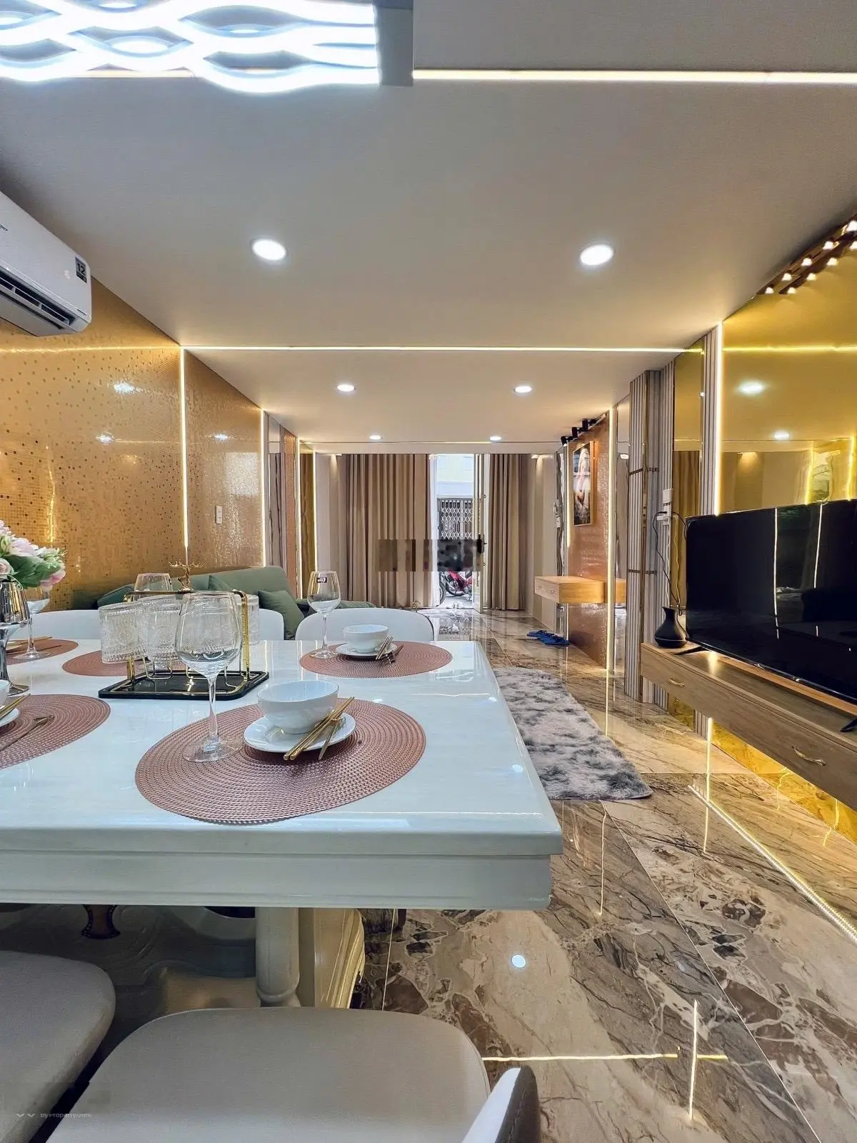 Bán Nhà MỚI Ở NGAY 20m Ra Mặt Tiền Ni Sư Huỳnh Liên Tân Bình 3 Tầng Hoàn Công~50m2 chỉ 5 tỷ hơn