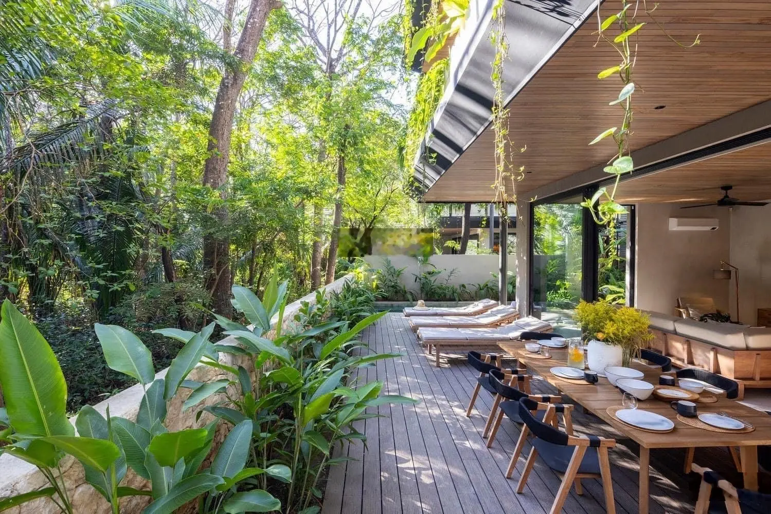 Lô đất farmstay kết hợp nghỉ dưỡng 1.400m2 đất thổ cư có suối ôm vòng quanh giữa trung tâm Tam Đảo