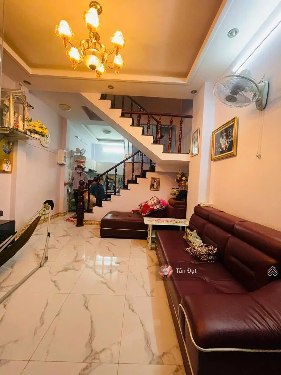 Bán gấp nhà đẹp 3 tầng P.Linh Trung Thủ Đức. Hẻm xe hơi tận nhà, ngay ĐH Ngân Hàng, Hoàng Diệu 2