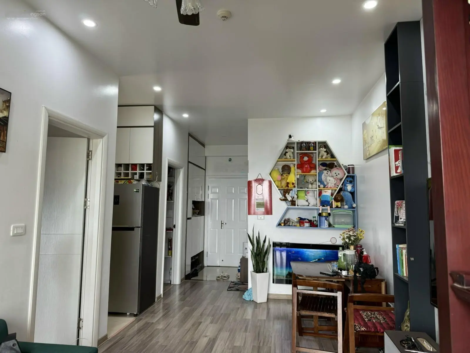 Bán căn góc 2 phòng ngủ 2 vệ sinh nội thất siêu đẹp