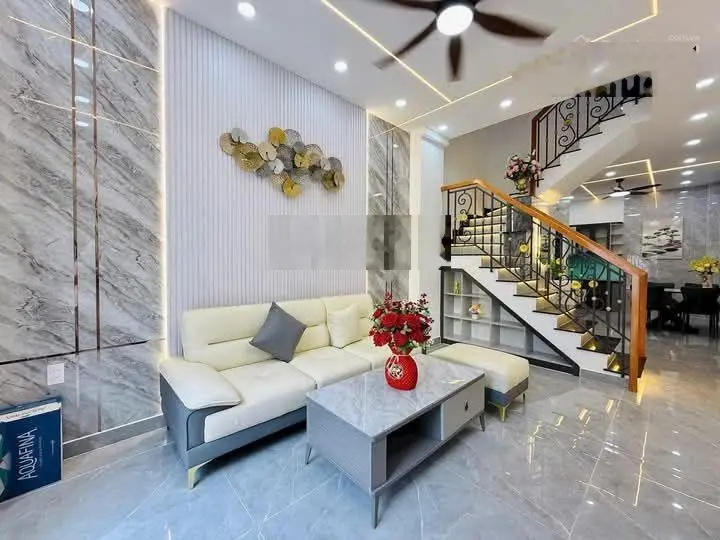 Hot!Nhà đẹp giá siêu rẻ tọa lạc ngay đường số 120,Tân Phú,quận 9.Phía sau công viên Suối Tiên