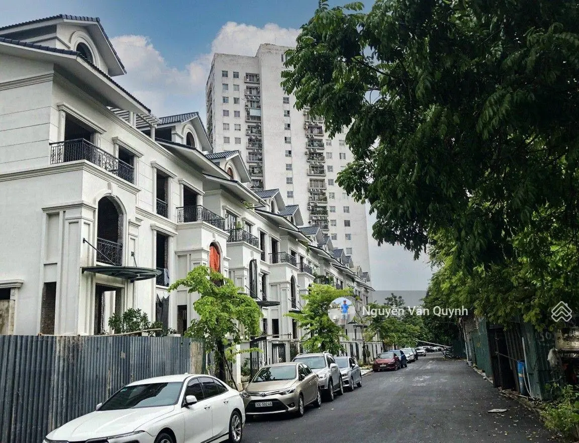 Chính chủ nhờ bán biệt thự HDI Tây Hồ,dt 135m2, xây 5 tầng, mt 9m, có ô chờ thang máy,giá 40,5 tỷ