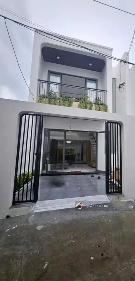 Bán Nhà riêng 75m2 giá 1,55 tỷ đang cho thuê 7tr/tháng gần cổng chào Bình Dương , Vĩnh Phú , SHR