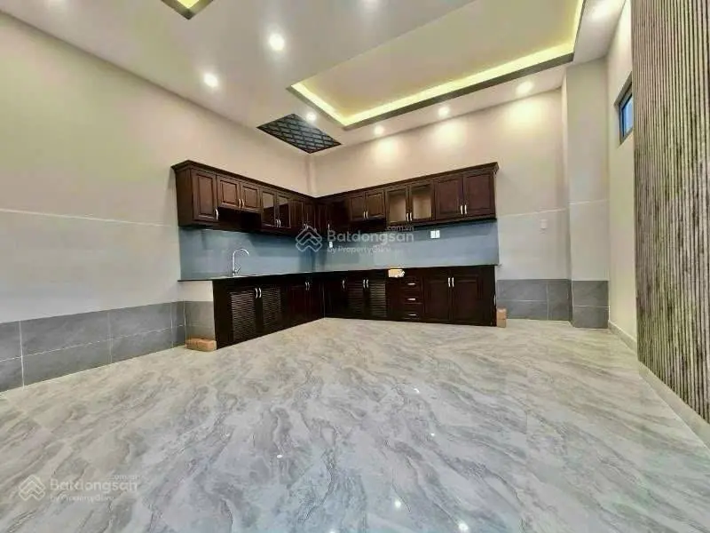 Bán nhà riêng tại Huỳnh Tấn Phát, 7,45 tỷ, 70m2, 4PN, 5WC, 3 tầng, giá siêu hời