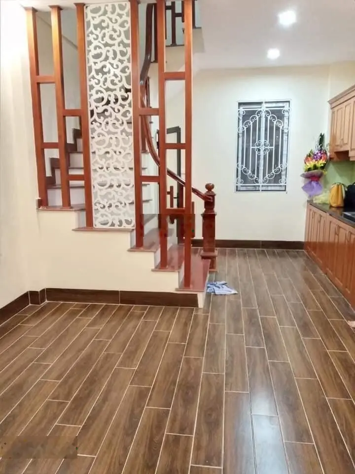 Bán nhà đẹp 50m2 x 3,5 tầng ở trung tâm thôn Độ Chàng Đại Thành, cách 300m ra chợ và cầu Đại thành