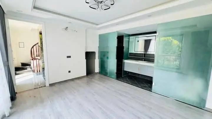 Nhà Đẹp Thang Máy Phố VIP Thái Hà, Đống Đa 33m, 6 tầng, mt 7m, giá 13.2 tỷ.
