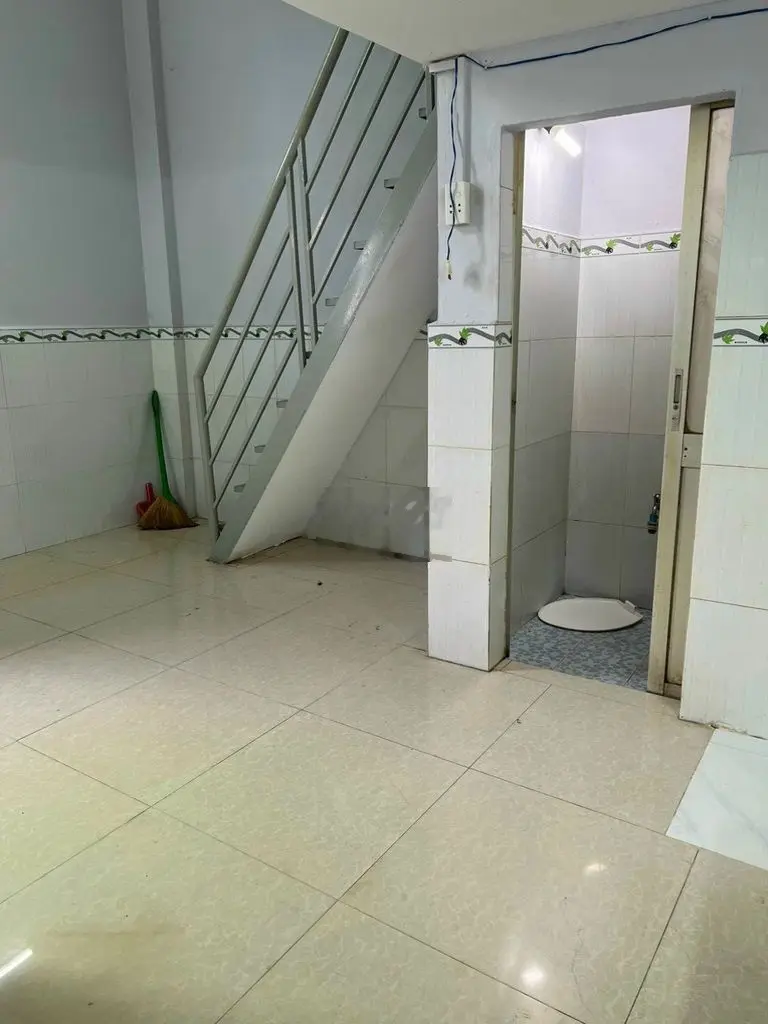 NHÀ HẺM 133 VĂN THÂN LỬNG LẦU Q6