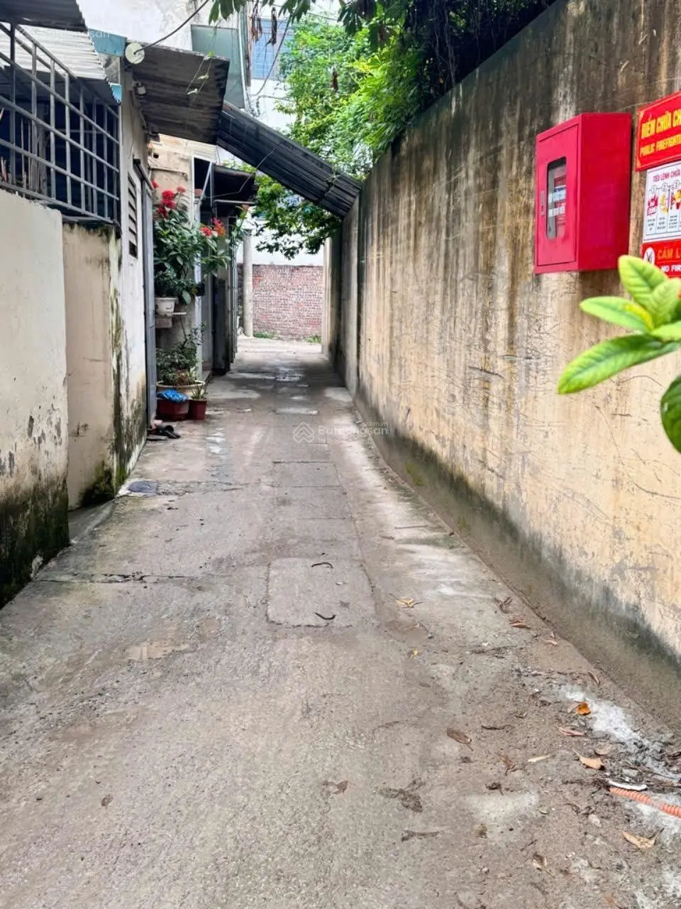 Bán nhà Đông Ngạc, nhà mới tính, ngõ rộng, 100 mét ra đường ô tô tránh