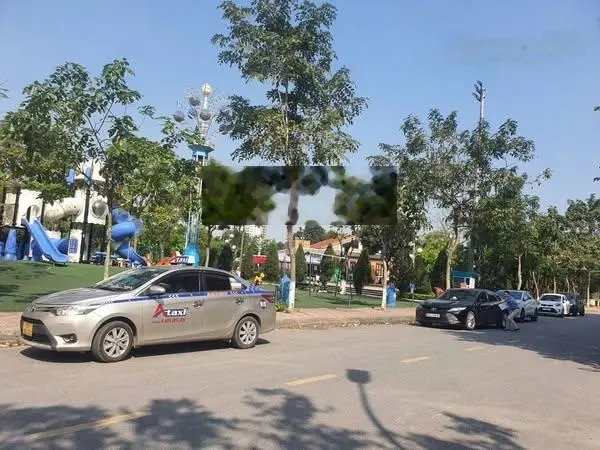 Bán biệt thự liền kề dãy BT2 khu đô thị Đại Dương cách 2 lô ra đến khu vui chơi. DT 112,5m2 MT 7,5m