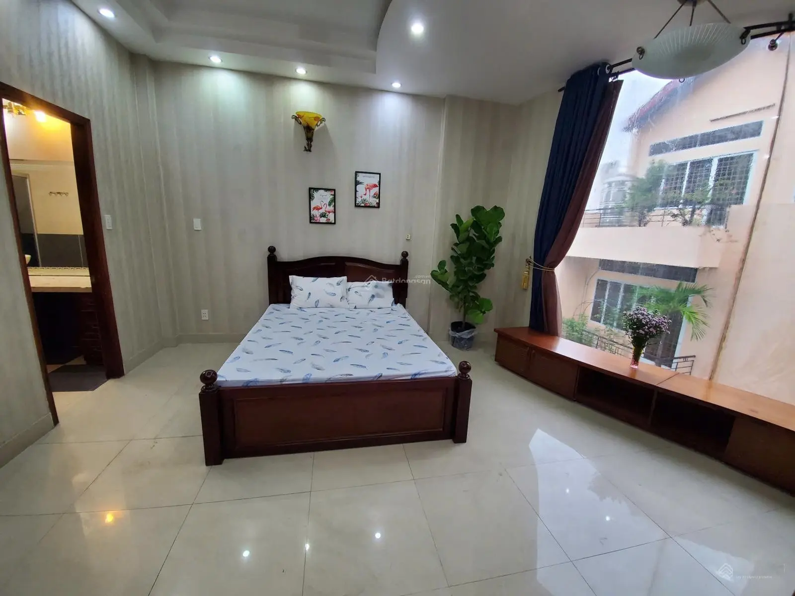 Ngộp - căn góc, 2 MT hẻm, HXH thông, nhà 3 tầng, (5*12m) - đường 3 Tháng 2, Quận 10 - chỉ 8,8 tỷ TL