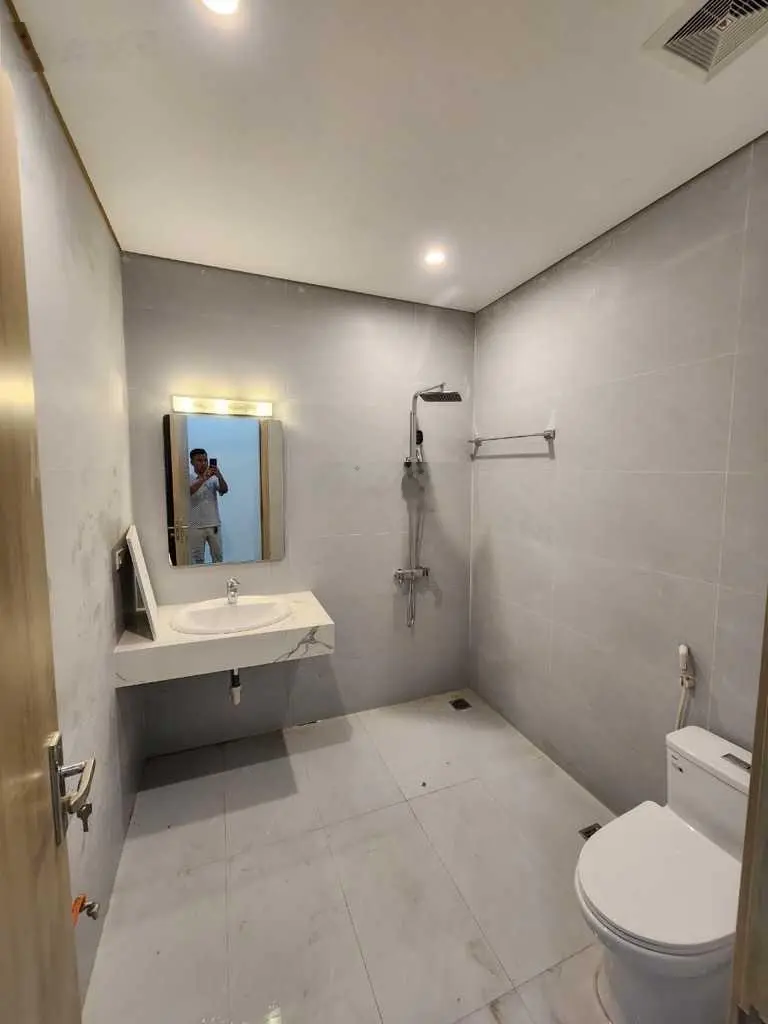 Nhà mới cứng - gara ô tô - 100m2 quá hiếm tại Trâu Quỳ - ô chờ thang máy - tiện ích bạt ngàn