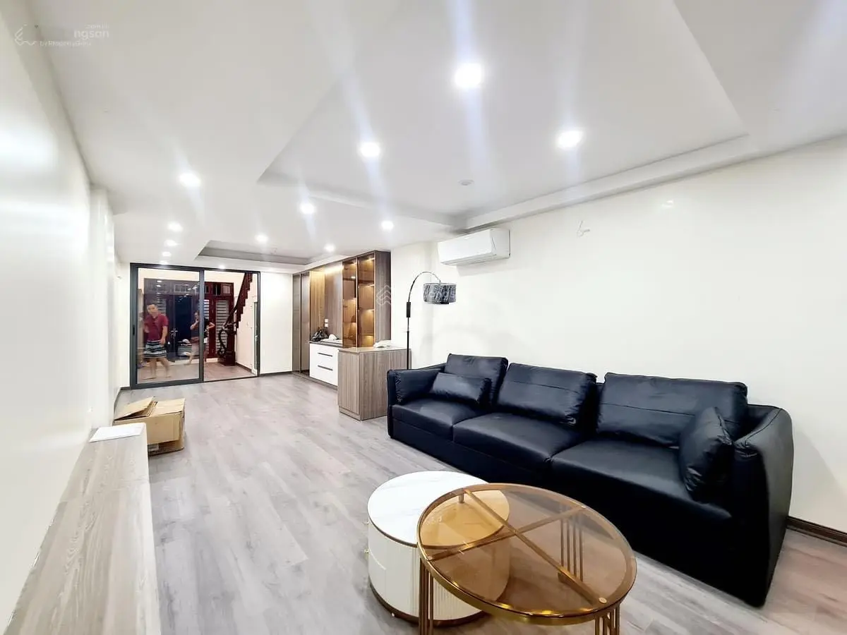 Bán nhà Thái thịnh - Đống Đa khu trung tâm sầm uất ô tô đỗ cửa 58m2 5 tầng 4m mặt tiền 10 tỷ có TL