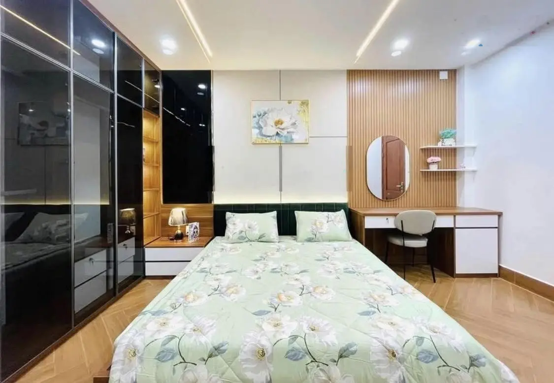 Chủ gửi bán nhanh trước tết nhà đường Nguyễn Thị Trọng, Tân Bình. Giá 3 tỷ 990/ 5x18m. 1 lửng 2 lầu