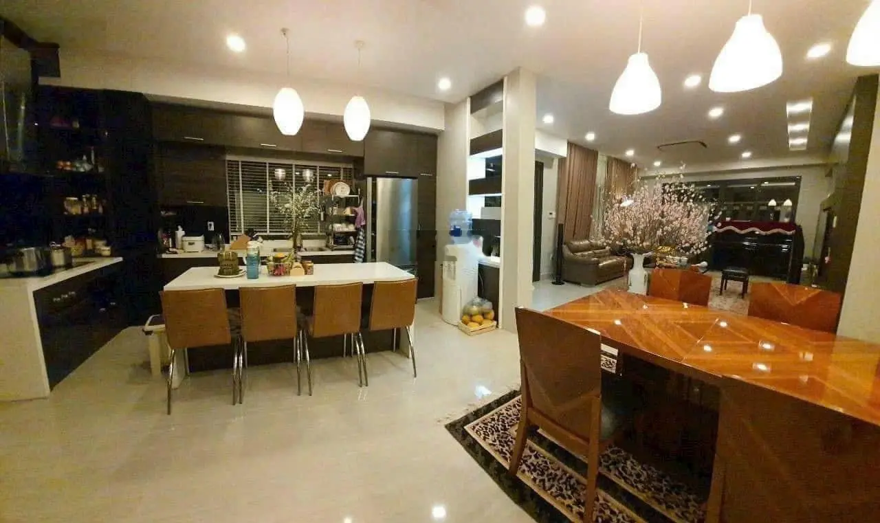 Bán biệt thự LÔ GÓC tuyến 2 Lê Hồng Phong giá tốt